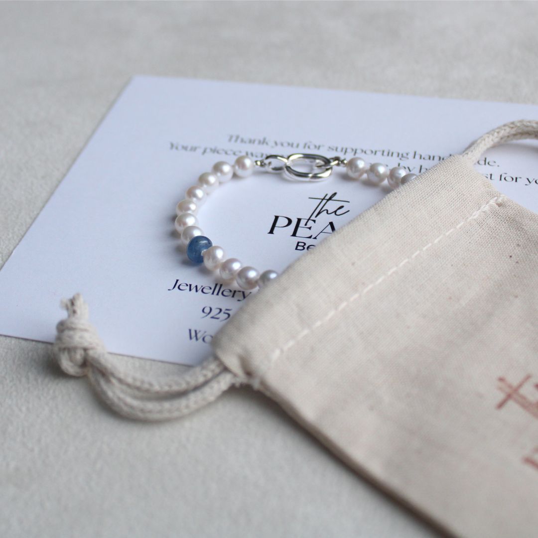Drift 5mm White Pearl Bracelet - Kyanite