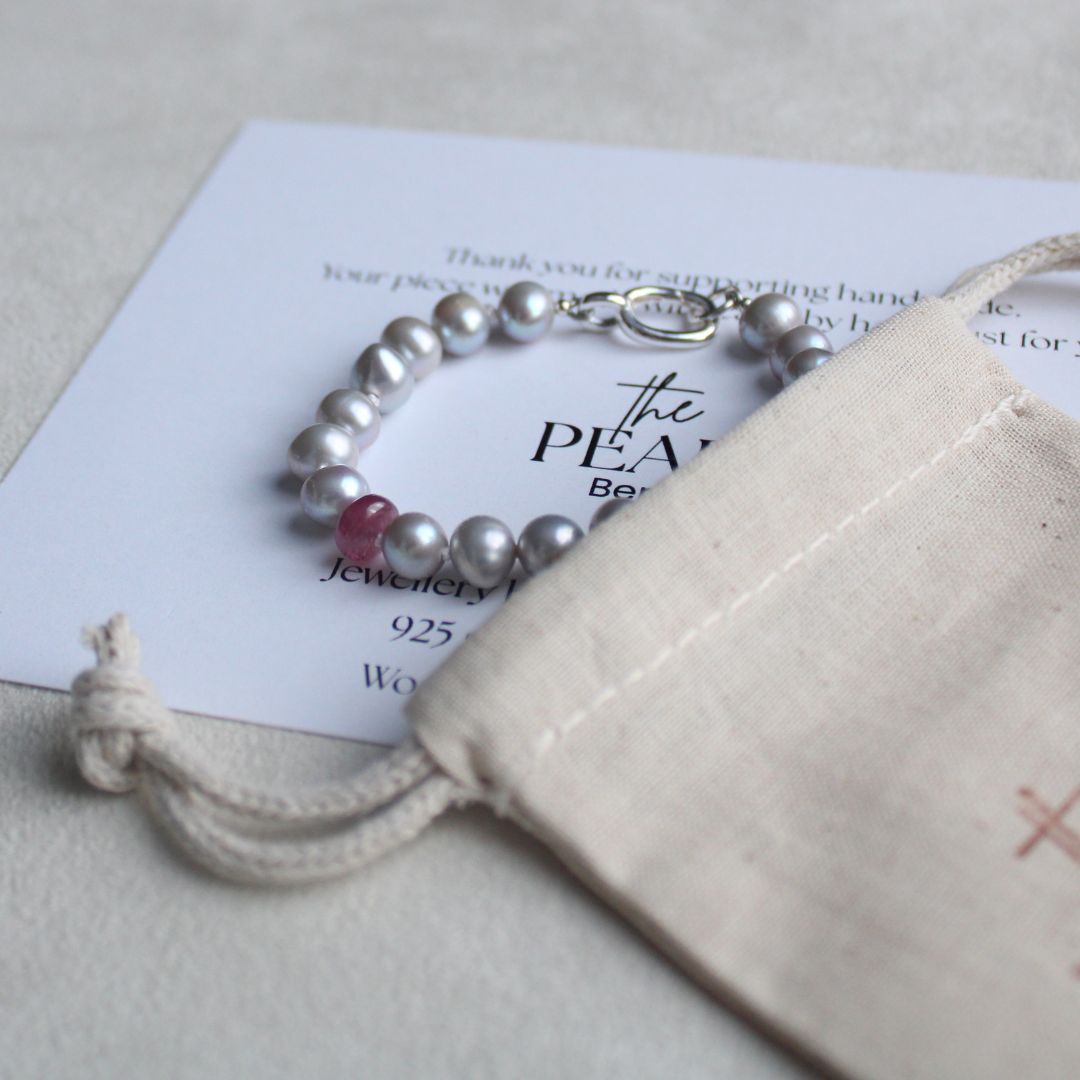 Tide 7mm Grey Pearl Bracelet - Pink Sapphire