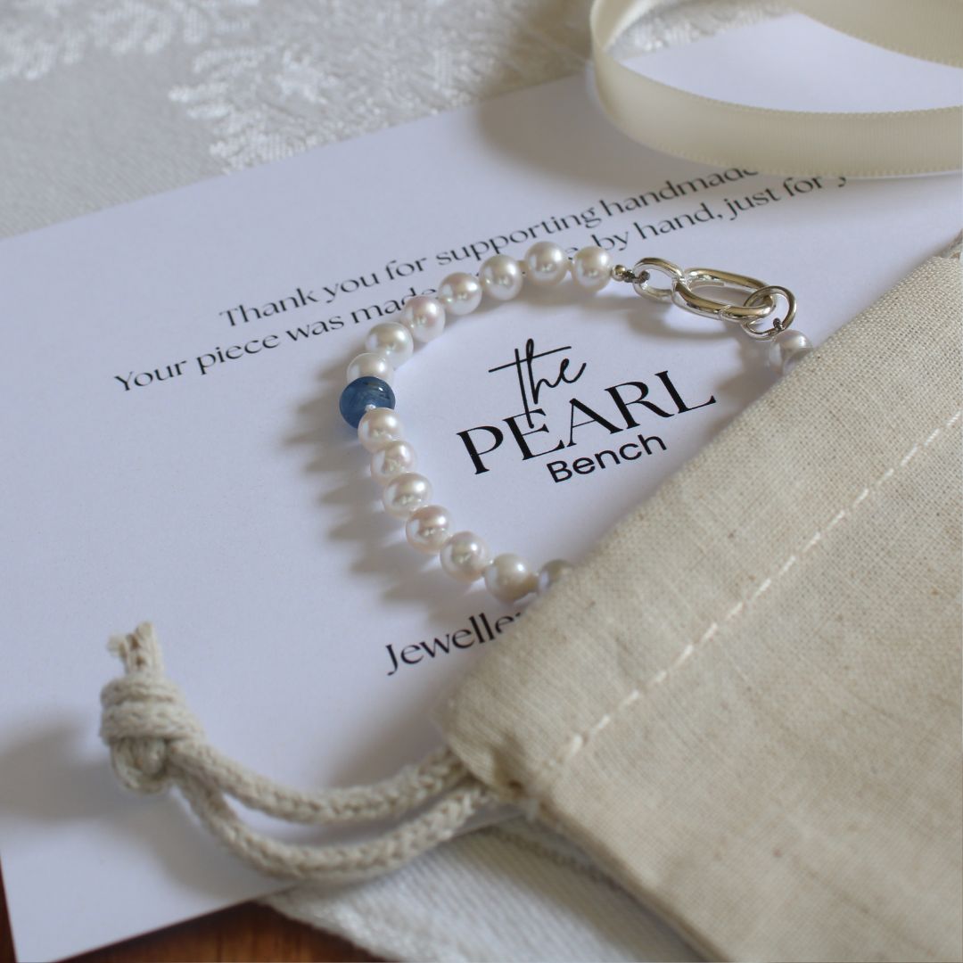 Drift 5mm White Pearl Bracelet - Kyanite