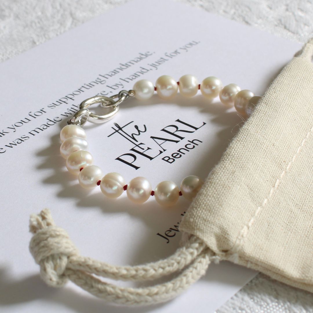 Drift 6mm White Pearl Bracelet | Garnet Silk