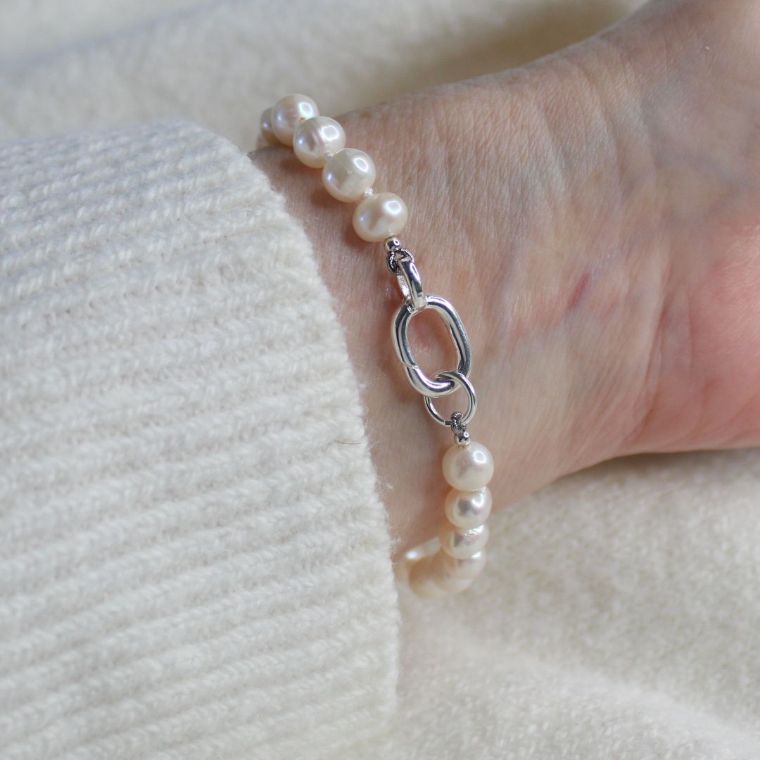 Drift 6mm White Pearl Bracelet