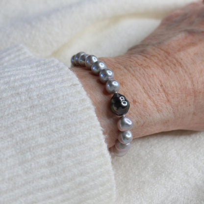 Tide 7mm Grey Pearl Bracelet - Tahitian Black Pearl