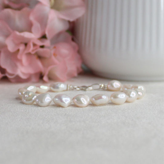 Hand knotted  baroque Pearl bracelet 