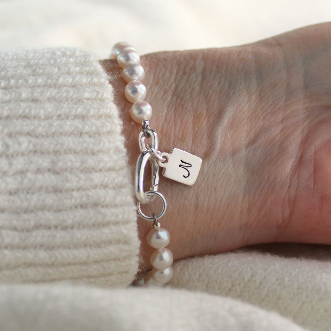 Drift 5mm White Pearl Bracelet - Rectangle Initial Charm