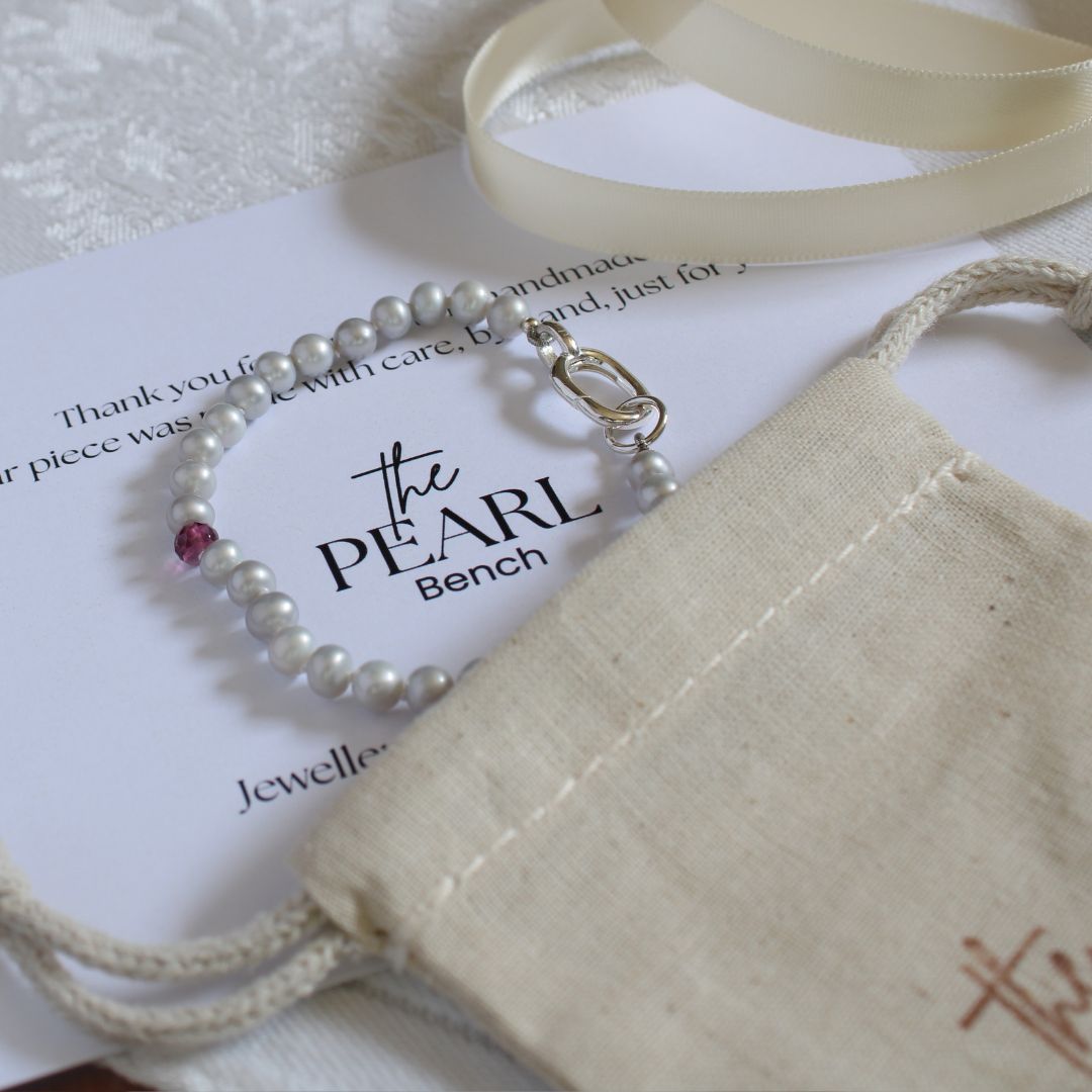 Tide 5mm Grey Pearl Bracelet - Rubellite