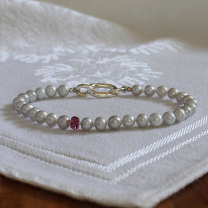Tide 5mm Grey Pearl Bracelet - Rubellite