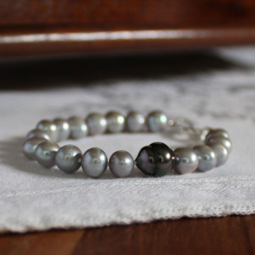 Tide 7mm Grey Pearl Bracelet - Tahitian Black Pearl