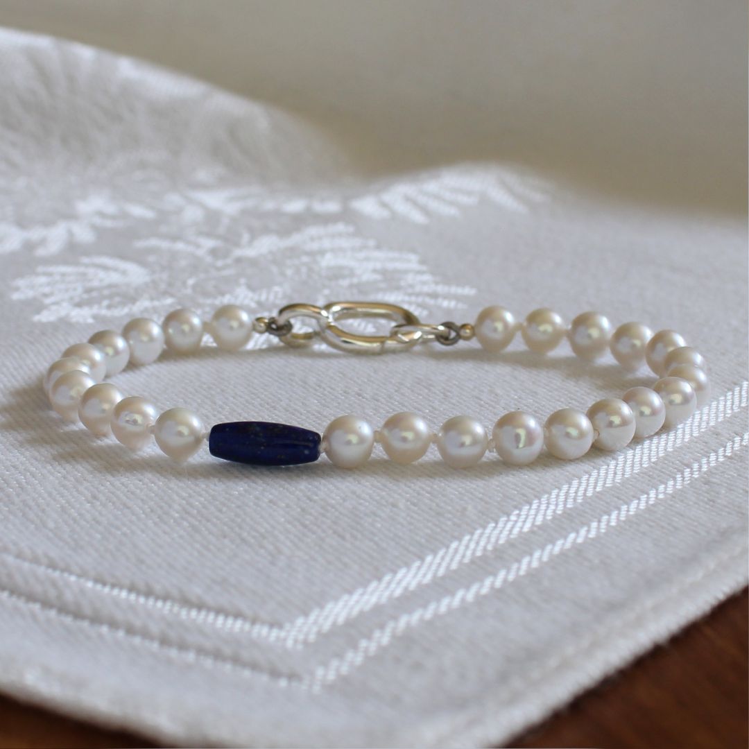 Drift 5mm White Pearl Bracelet - Lapis Lazuli