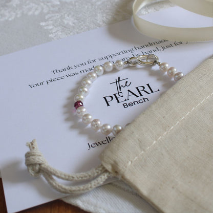 Drift 5mm White Pearl Bracelet - Rhodolite Garnet