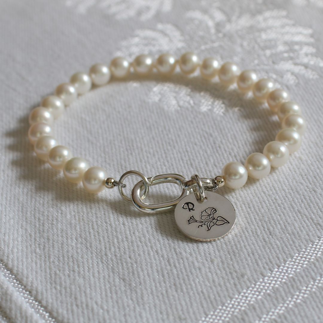 Drift 6mm White Pearl Bracelet - Birthflower & Initial Charm