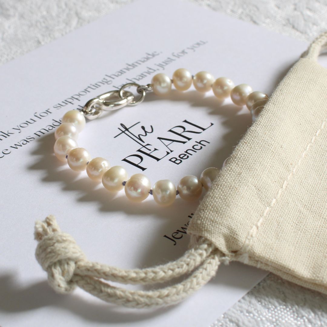 Drift 6mm White Pearl Bracelet | Periwinkle Silk
