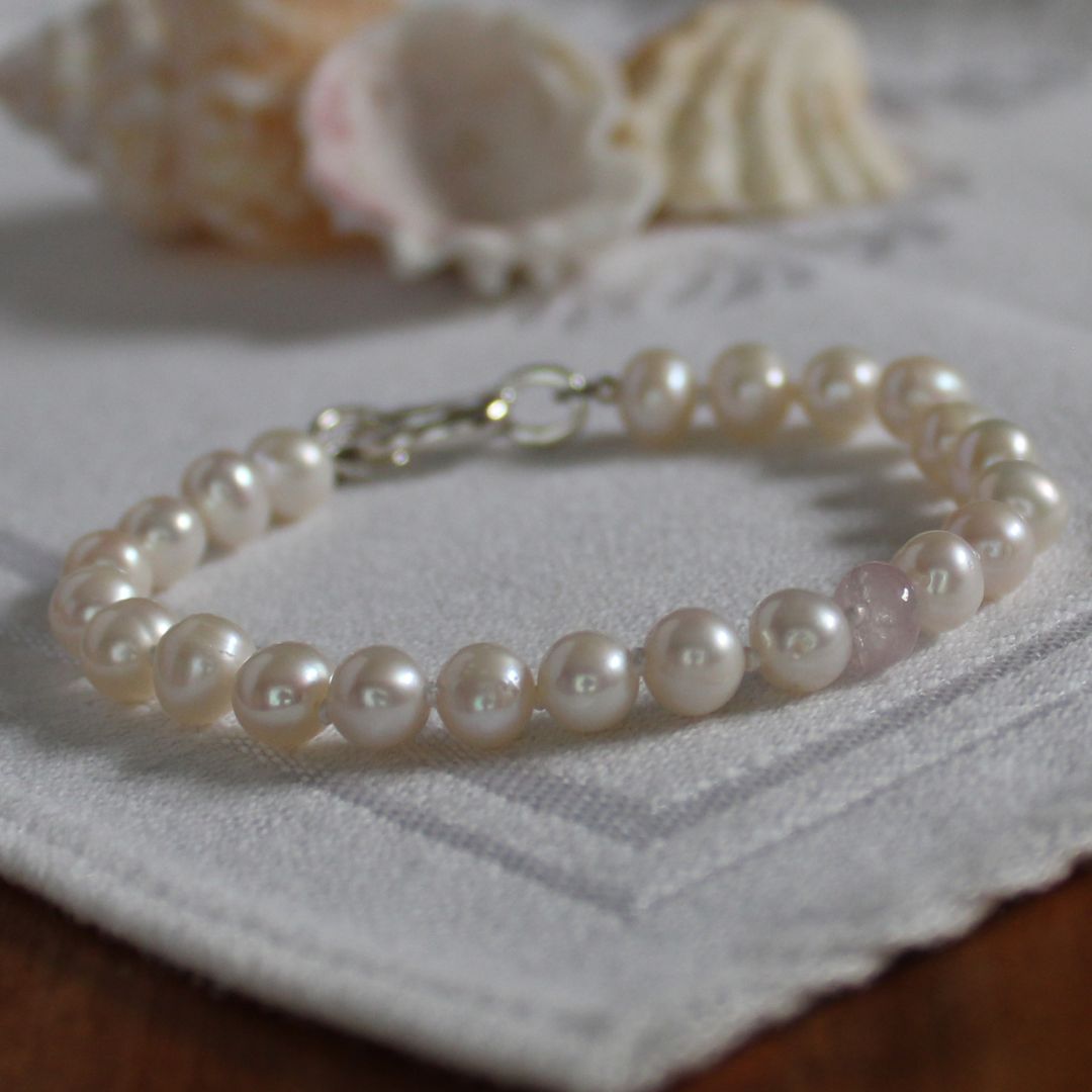 Drift 6mm White Pearl Bracelet - Morganite